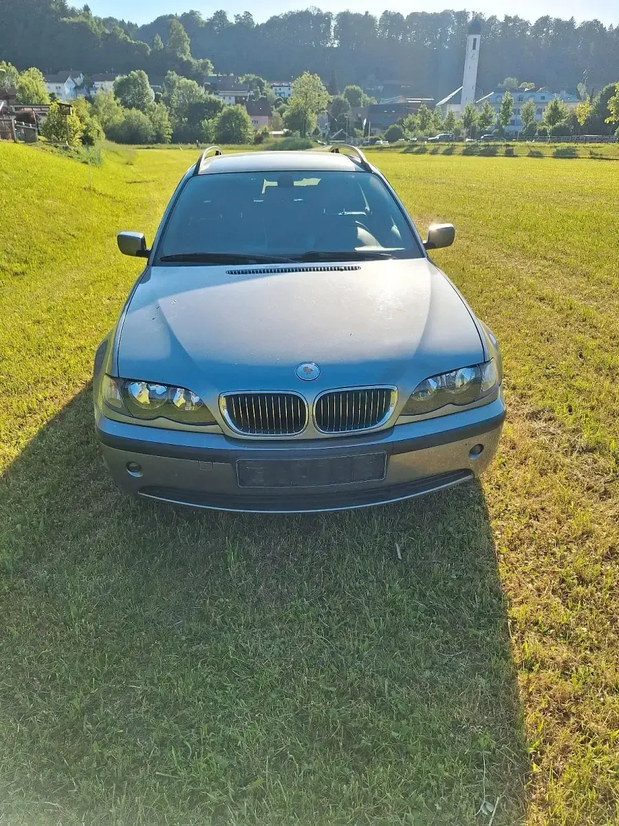 Gebraucht BMW 320 150 PS (110 kW) 2003 Grau Kombi