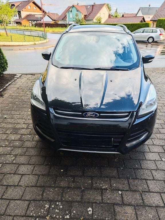 Schwarz Gebraucht 2014 Ford Kuga Titanium SUV | 6.000 € (Guter Preis) - Bild 1/4