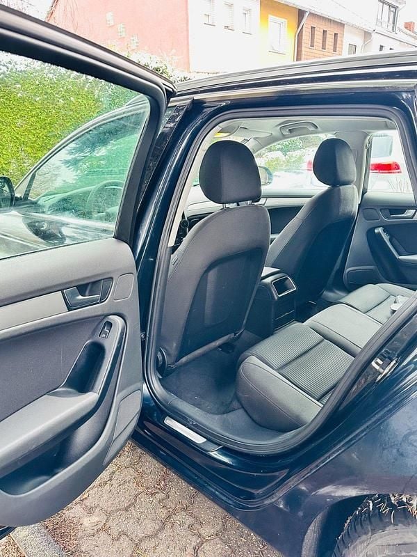 Gebraucht Audi A4 120 PS (88 kW) 2009 Blau Kombi