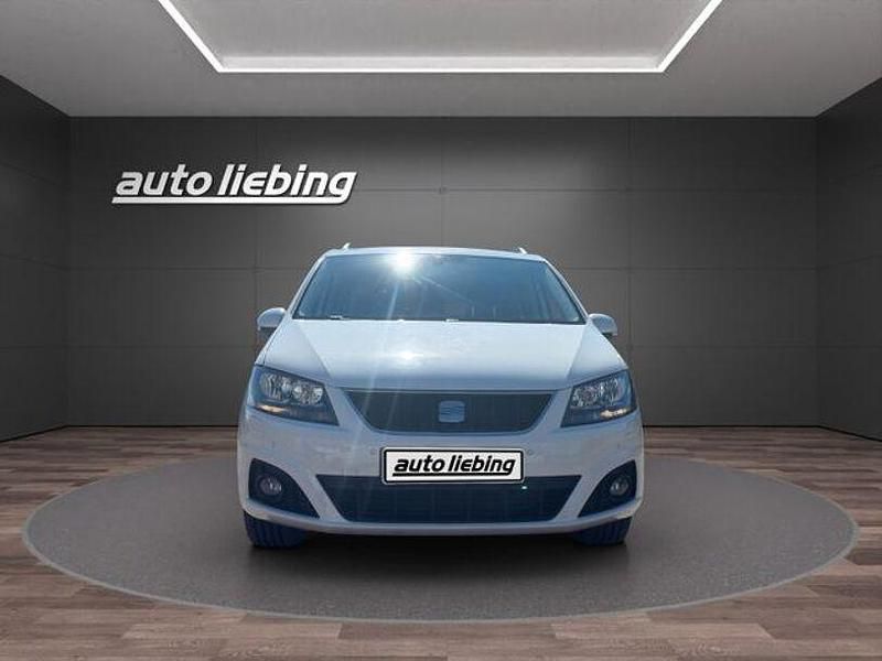 Weiß Gebraucht 2012 Seat Alhambra Style Van / Kleinbus | 14.987 € (Fairer Preis) - Bild 1/4