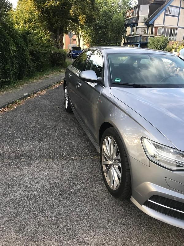 Gebraucht Audi A6 S-Line 218 PS (160 kW) 2015 Grau Limousine