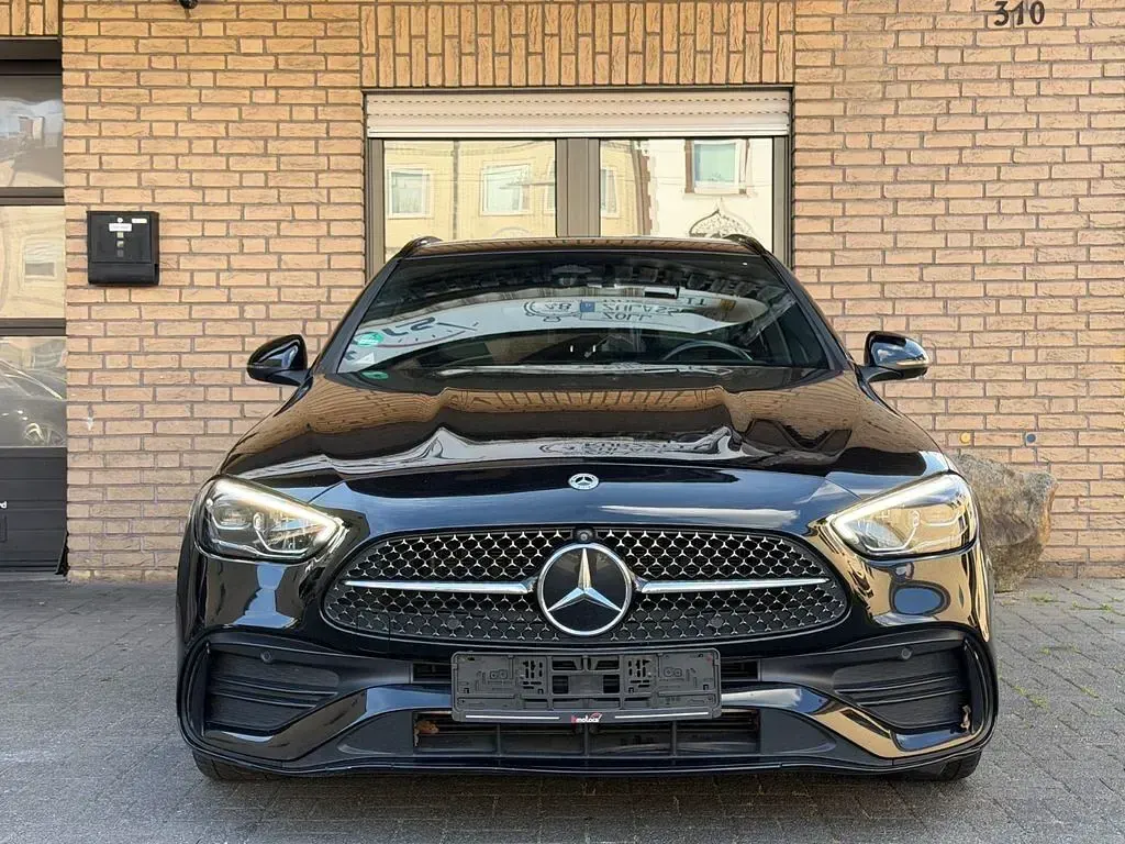 Gebraucht Mercedes C180 AMG line 170 PS (125 kW) 2023 Schwarz Kombi