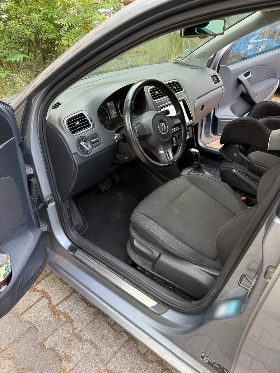 Gebraucht VW Polo 86 PS (63 kW) 2011 Grau Kleinwagen