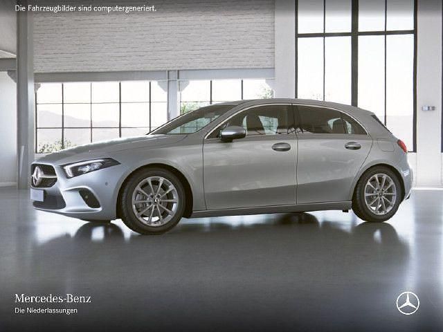 Gebraucht 2020 Mercedes A200 | 24.890 € (Guter Preis) - Bild 1/4