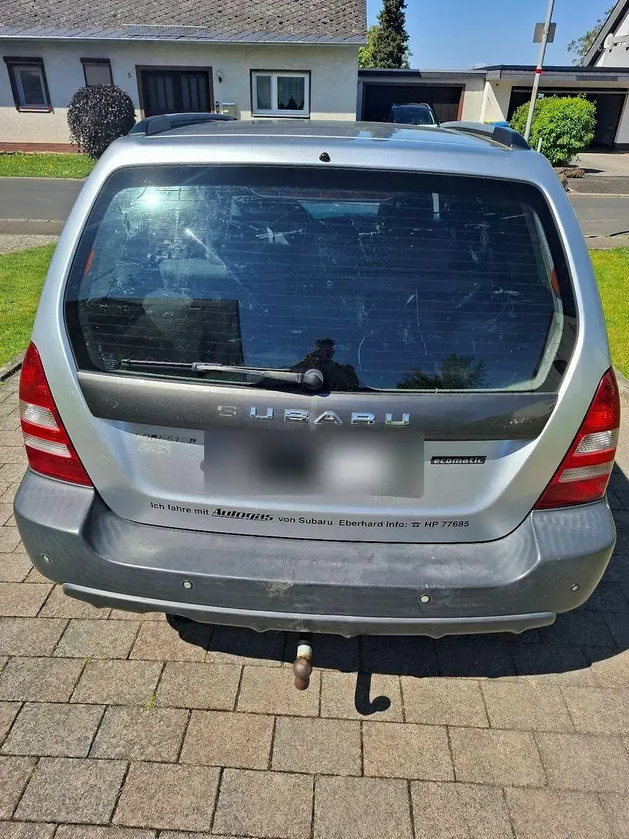 Käytetty Subaru Forester Active 125 HP (91 kW) 2002 Harmaa Katumaasturi