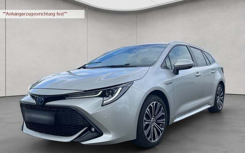 Silber Gebraucht 2021 Toyota Corolla Team Kombi | 23.990 € (Guter Preis) - Bild 1/2