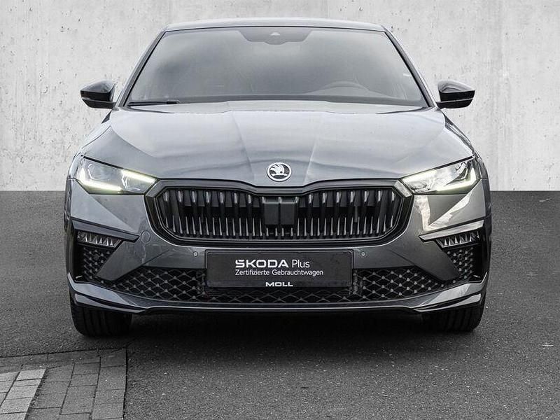 Neu Skoda Scala Monte Carlo 116 PS (85 kW) 2026 Grau Kleinwagen