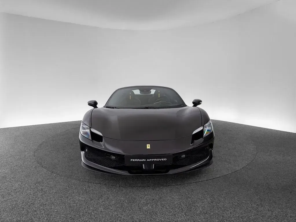 Gebraucht Ferrari 296 829 PS (609 kW) 2024 Nero daytona Cabrio