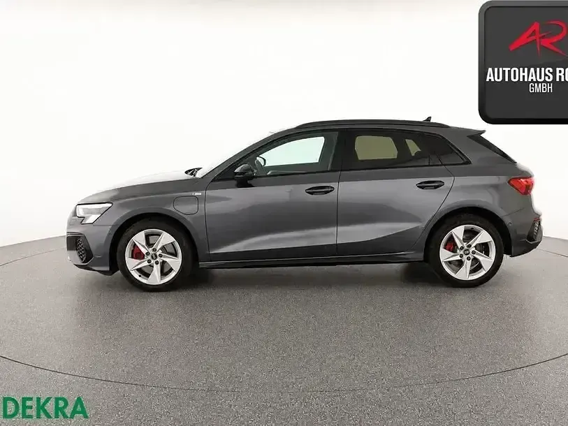Gebraucht Audi A3 Sportback e-tron S-Line 245 PS (180 kW) 2023 Grau Kleinwagen