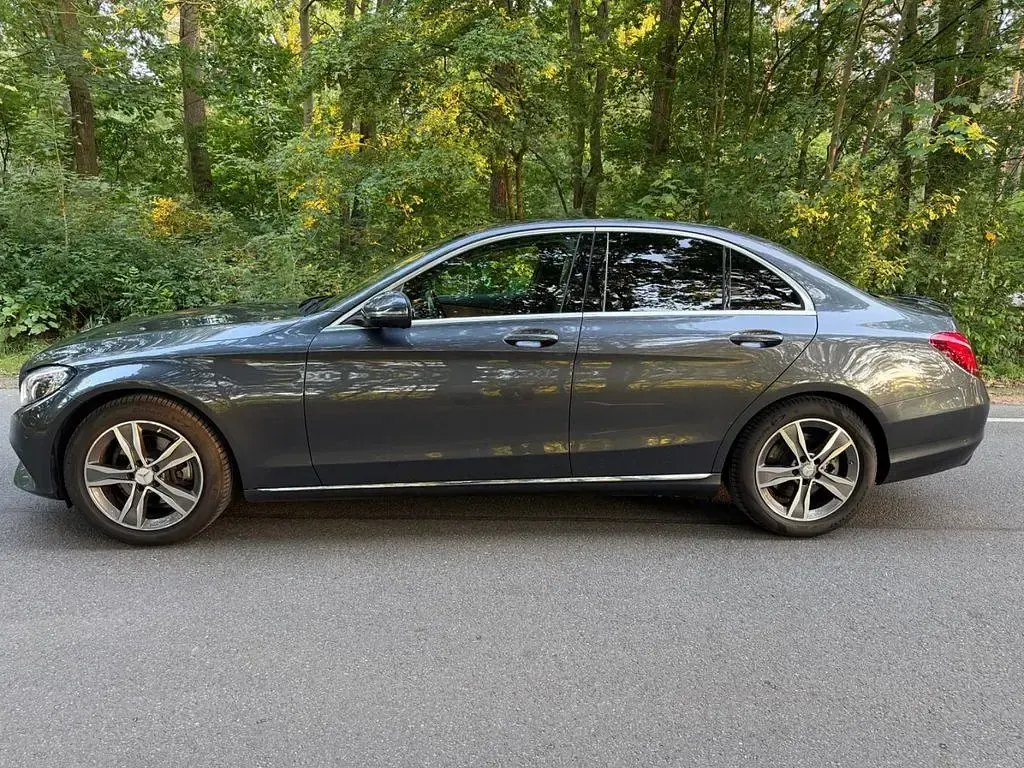 Gebraucht Mercedes C220 170 PS (125 kW) 2015 Grau Limousine