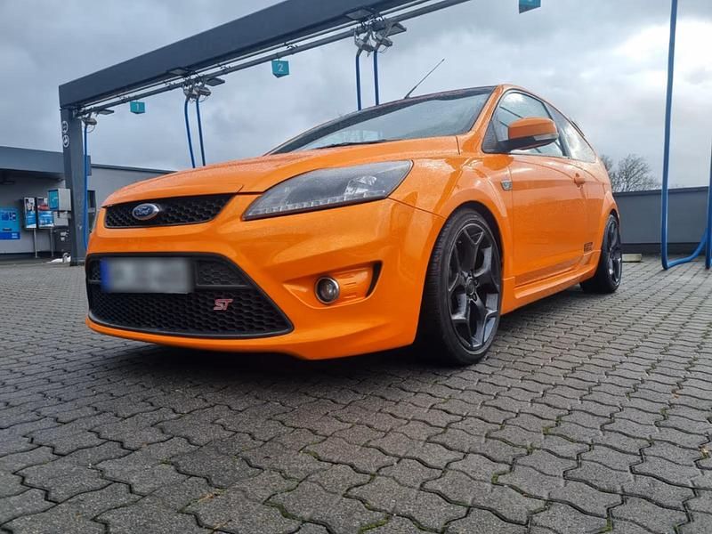 Orange Gebraucht 2009 Ford Focus ST Coupé | 7.500 € - Bild 1/4