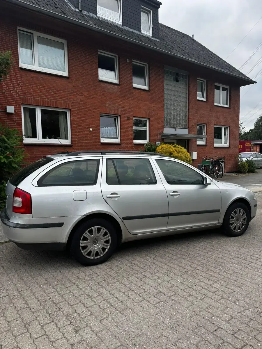 Gebraucht Skoda Octavia 2005 Silber Kombi