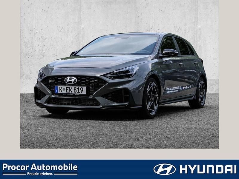 Shadow grey / sol Gebraucht 2025 Hyundai i30 N Line Limousine | 25.850 € (Fairer Preis) - Bild 1/4