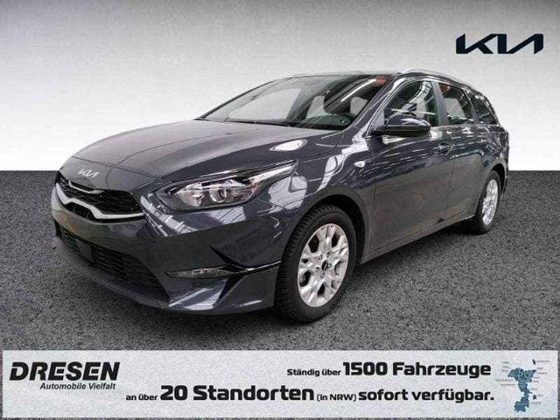 H8g) pentametal met. (grau Gebraucht 2025 Kia Ceed Sportswagon Vision Kombi | 23.380 € (Superpreis) - Bild 1/4