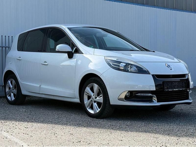 Gebraucht Renault Scénic III Dynamique 116 PS (85 kW) 2013 Weiß Van / Kleinbus