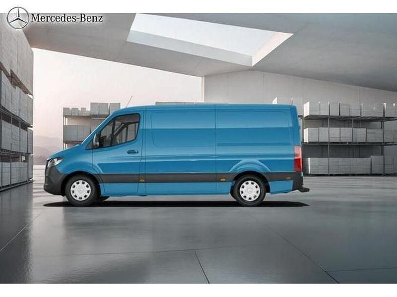Gebraucht Mercedes Sprinter 150 PS (110 kW) 2025 Blau Van