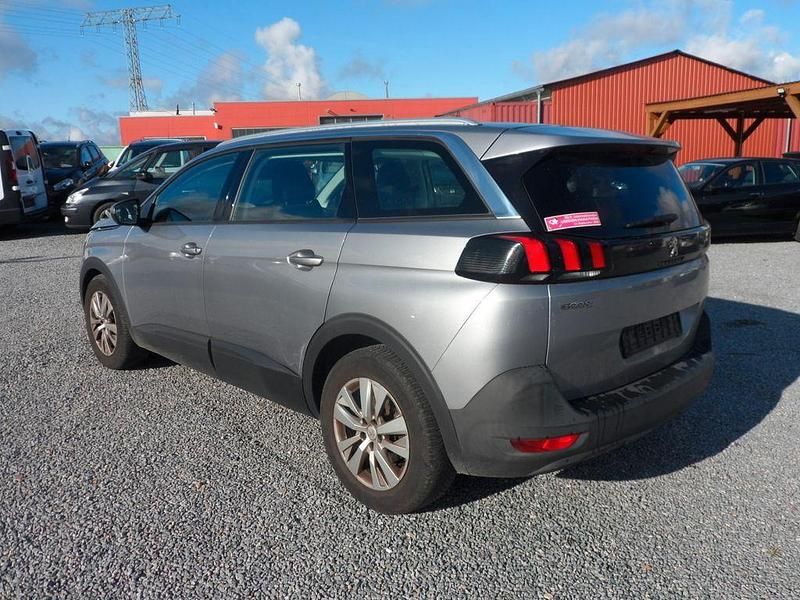 Gebraucht Peugeot 5008 Business-Line 131 PS (96 kW) 2019 Grau Van / Kleinbus