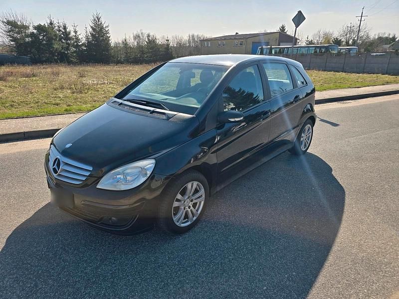 Gebraucht Mercedes B200 136 PS (100 kW) 2007 Van / Kleinbus