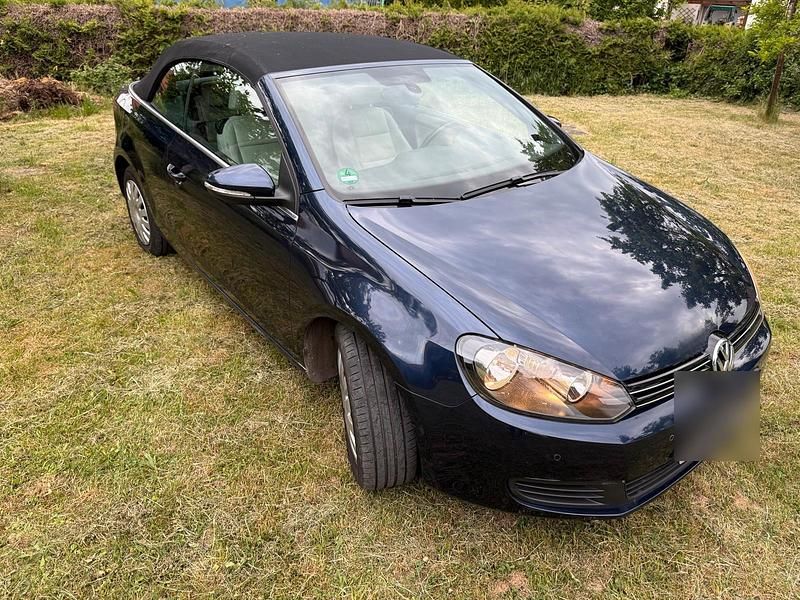 Gebraucht VW Golf 105 PS (77 kW) 2011 Blau Cabrio