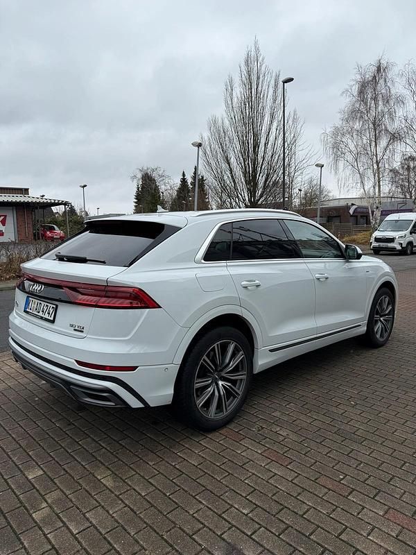 Gebraucht Audi Q8 Ambiente 286 PS (210 kW) 2019 Weiß SUV