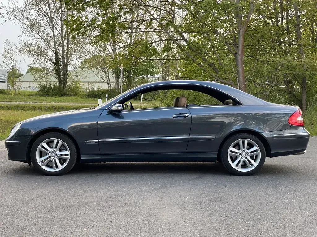 Gebraucht Mercedes CLK500 387 PS (284 kW) 2008 Grau Coupé