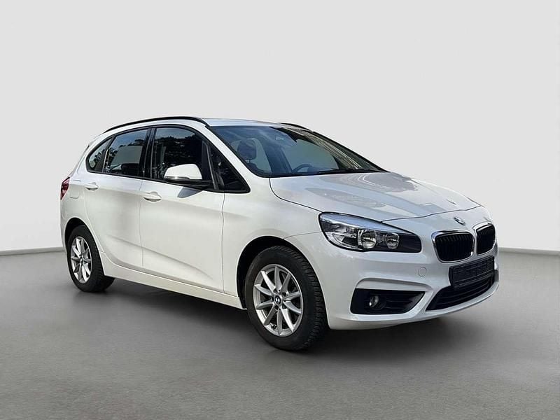 Gebraucht BMW 220 Active Tourer 192 PS (141 kW) 2017 Alpinweiss iii Van / Kleinbus