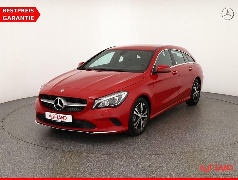 Rot Gebraucht 2017 Mercedes CLA200 Shooting Brake Urban Kombi | 22.490 € (Fairer Preis) - Bild 1/4
