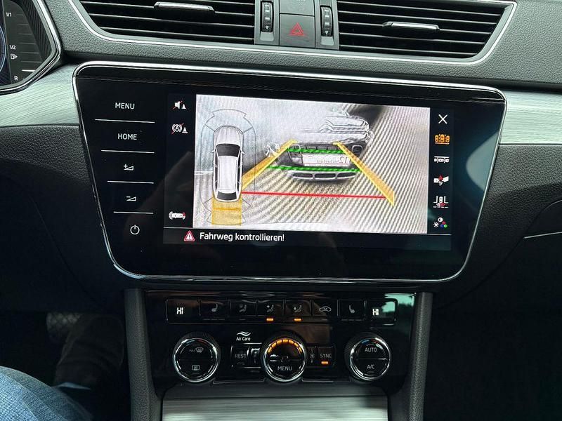 Gebraucht Skoda Superb 200 PS (147 kW) 2022 Grau Kombi