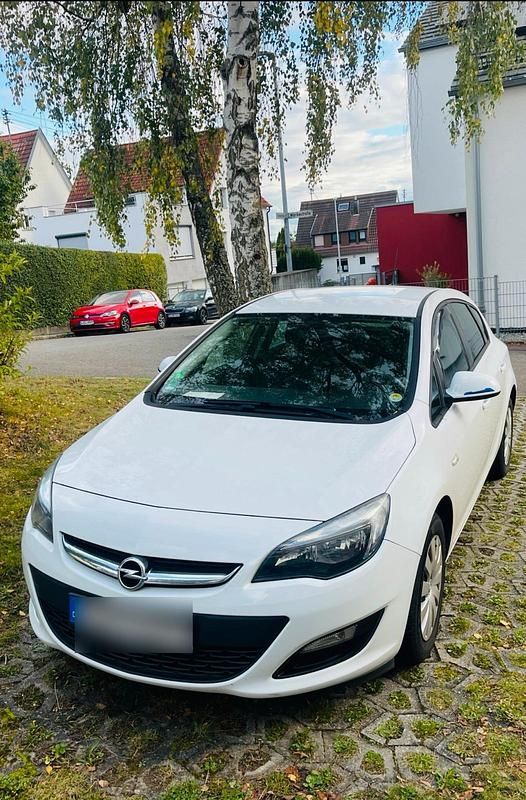 Gebraucht Opel Astra 101 PS (74 kW) 2013 Weiß Kombi