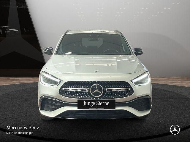 Silber Gebraucht 2022 Mercedes GLA250 AMG SUV | 38.990 € (Fairer Preis) - Bild 1/4