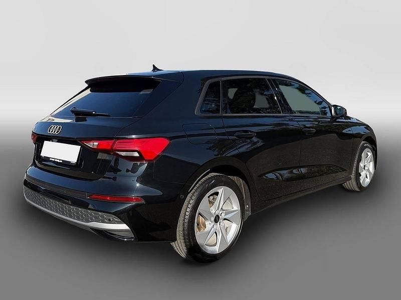 Gebraucht Audi A3 Advanced 116 PS (85 kW) 2025 Schwarz Kombi