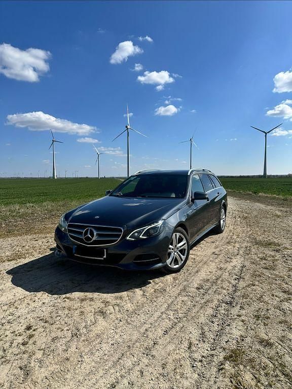 Second-hand Mercedes E250 204 CP (150 kW) 2013 Gri Break