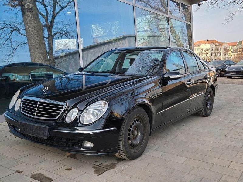 Gebraucht Mercedes E320 Avantgarde 224 PS (164 kW) 2006 Schwarz Limousine
