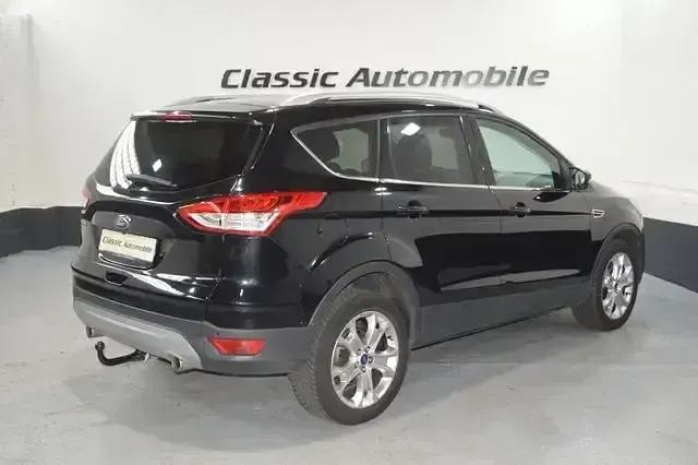 Gebraucht Ford Kuga Titanium 140 PS (102 kW) 2014 Schwarz SUV