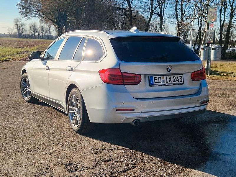 Gebraucht BMW 318 150 PS (110 kW) 2016 Silber Kombi