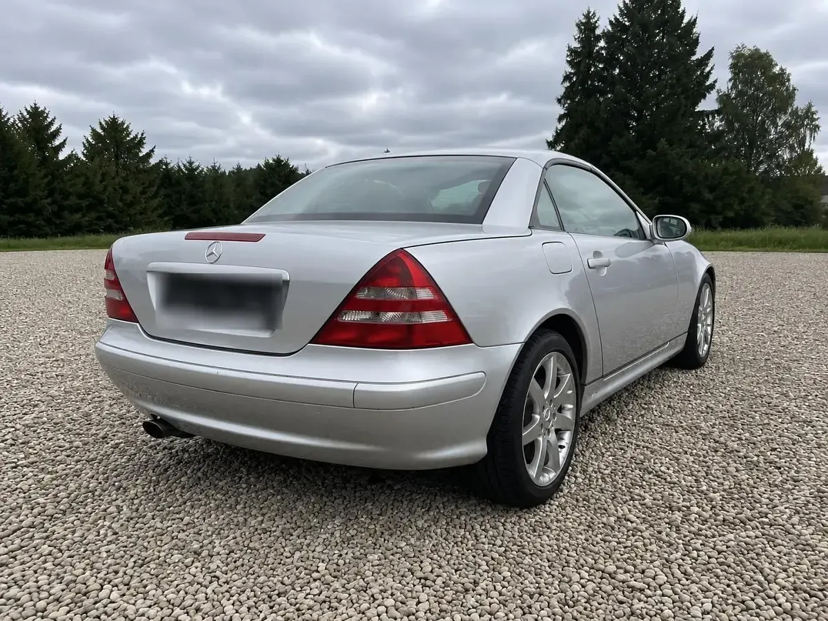 Gebraucht Mercedes SLK200 163 PS (119 kW) 2001 Silber Cabrio