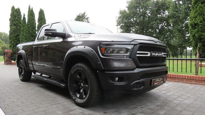Grau Gebraucht 2021 Dodge Ram Abholung | 48.850 € (Superpreis) - Bild 1/4