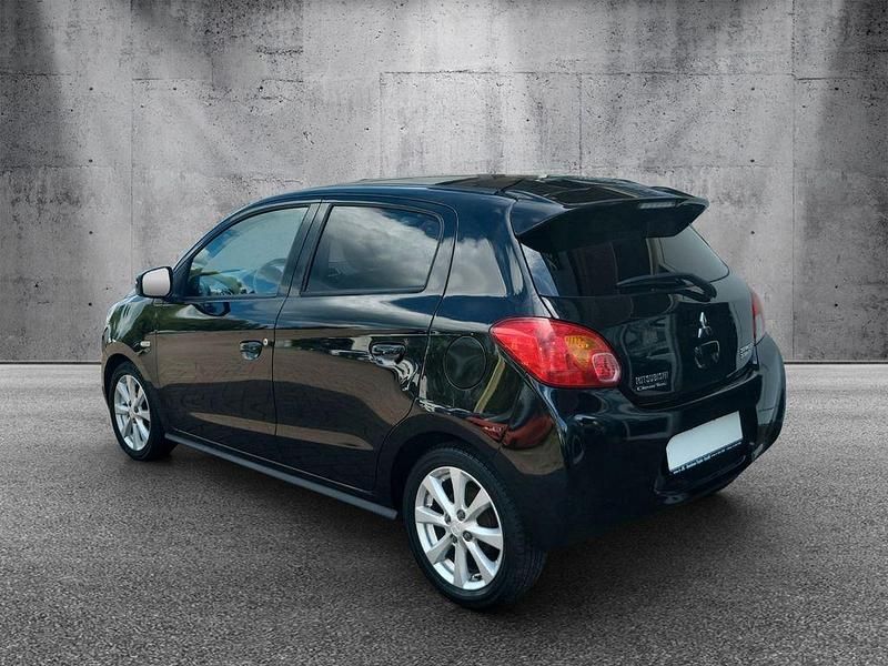 Gebraucht Mitsubishi Space Star 80 PS (58 kW) 2014 Schwarz Van / Kleinbus