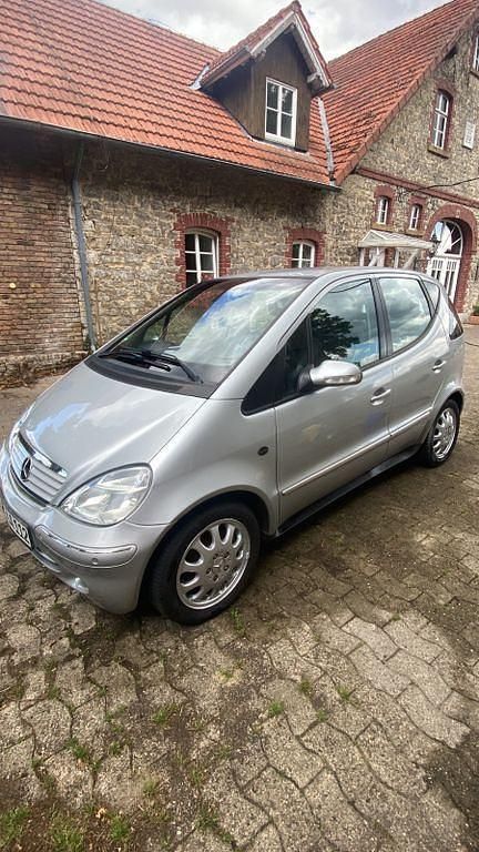 Silber Gebraucht 2004 Mercedes A160 Elegance Van / Kleinbus | 1.800 € (Fairer Preis) - Bild 1/2