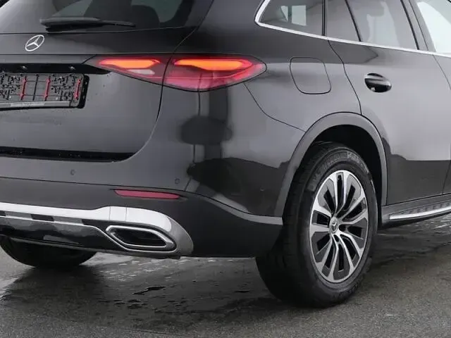 Gebraucht Mercedes GLC200 Advanced Plus 204 PS (150 kW) 2025 Lack obsidianschwarz SUV