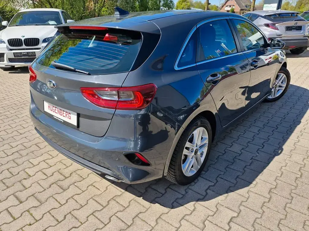 Occasion Kia Ceed 140 ch (102 kW) 2018 Gris Citadine