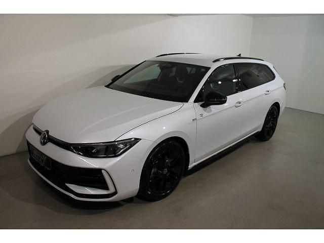 Neu VW Passat R-line 150 PS (110 kW) 2026 Weiß Kombi