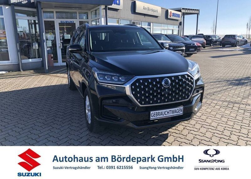 Schwarz Gebraucht 2022 Ssangyong Rexton Quartz SUV | 33.480 € (Guter Preis) - Bild 1/4