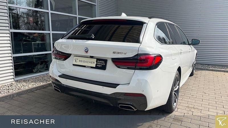 Gebraucht BMW 530 Efficient Dynamics 286 PS (210 kW) 2023 Alpinweiß uni Kombi