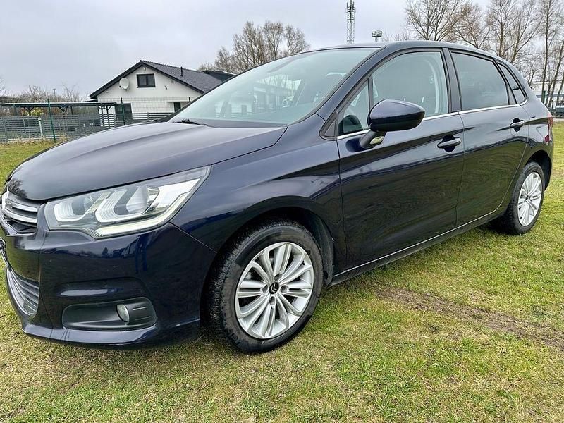 Gebraucht Citroën C4 SELECTION 110 PS (80 kW) 2016 Blau Limousine