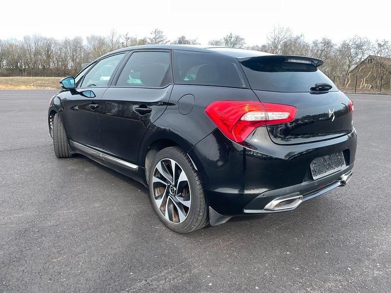 Gebraucht DS Automobiles DS5 179 PS (131 kW) 2015 Schwarz Kleinwagen