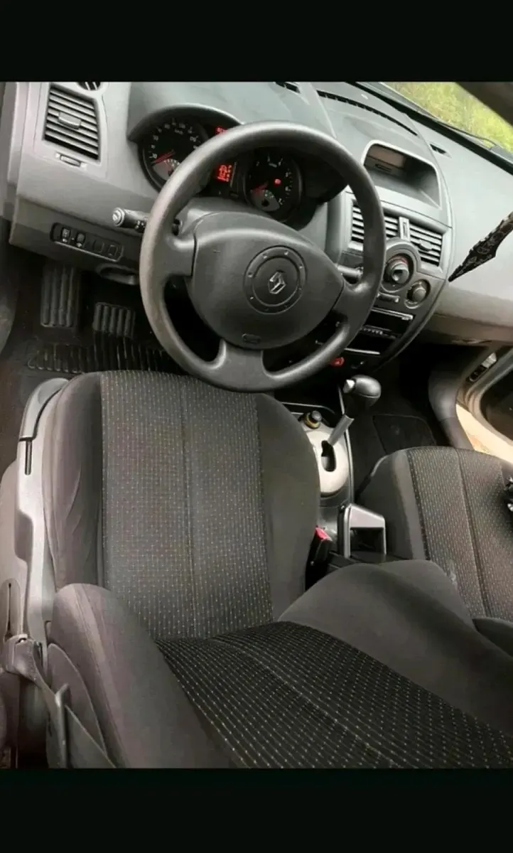 Gebraucht Renault Mégane II 135 PS (99 kW) 2003 Silber Kleinwagen