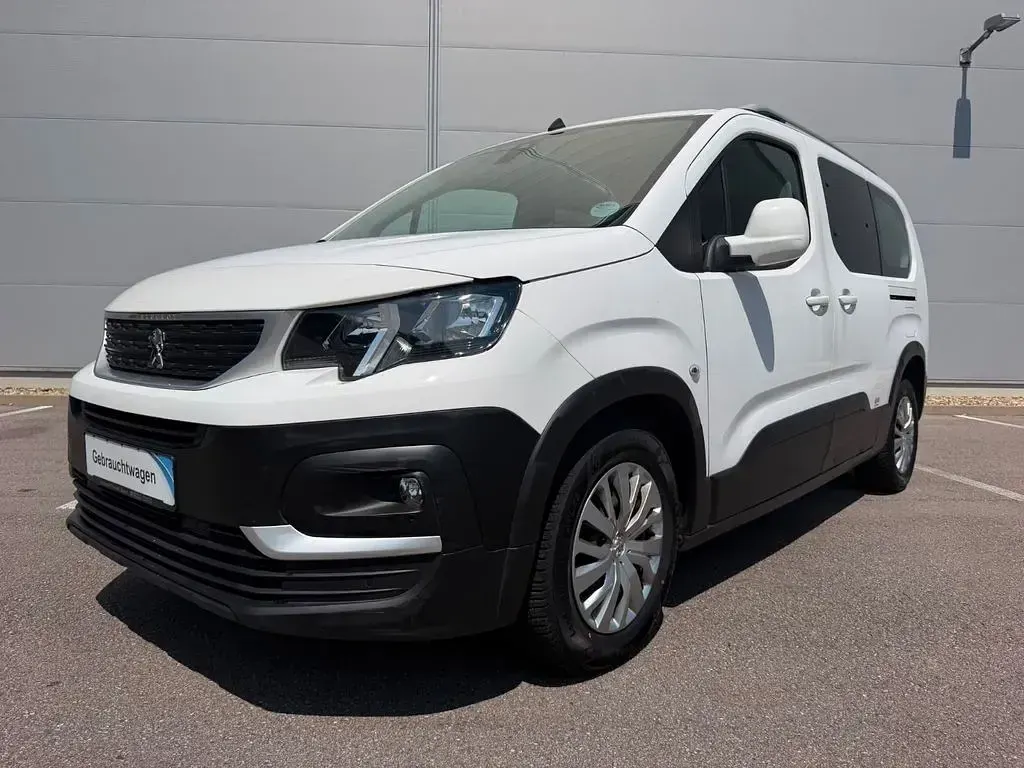 Gebraucht Peugeot Rifter Active 131 PS (96 kW) 2019 Weiß Van / Kleinbus