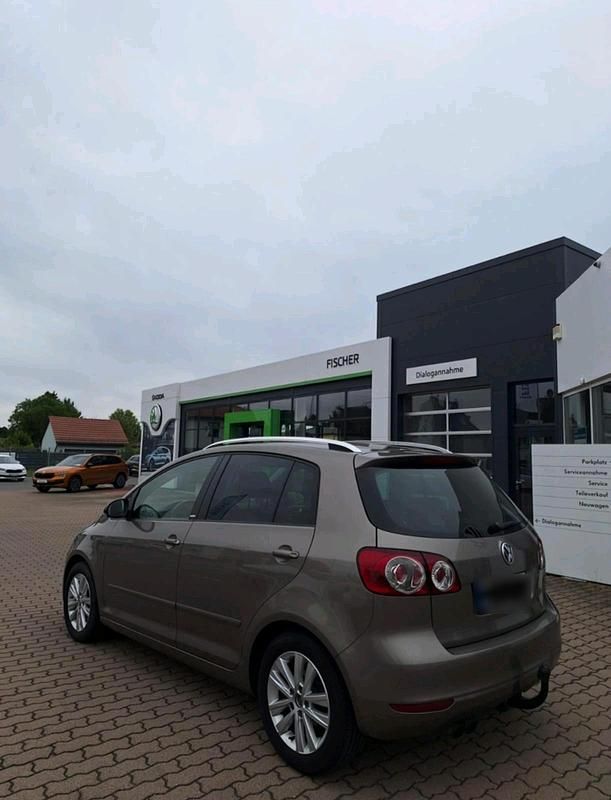 Gebraucht VW Golf VII Style 122 PS (89 kW) 2012 Braun Limousine