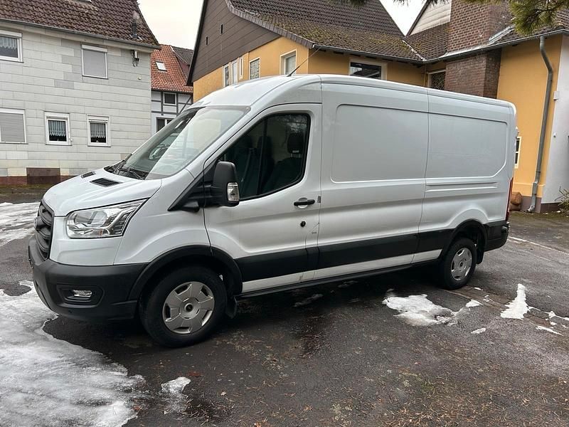 Gebraucht Ford Transit Trend 131 PS (96 kW) 2024 Weiß Van / Kleinbus
